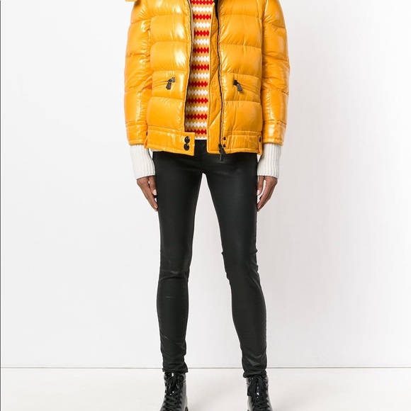 Moncler GRENOBLE Lamb Fur Collar Puffer Jacket